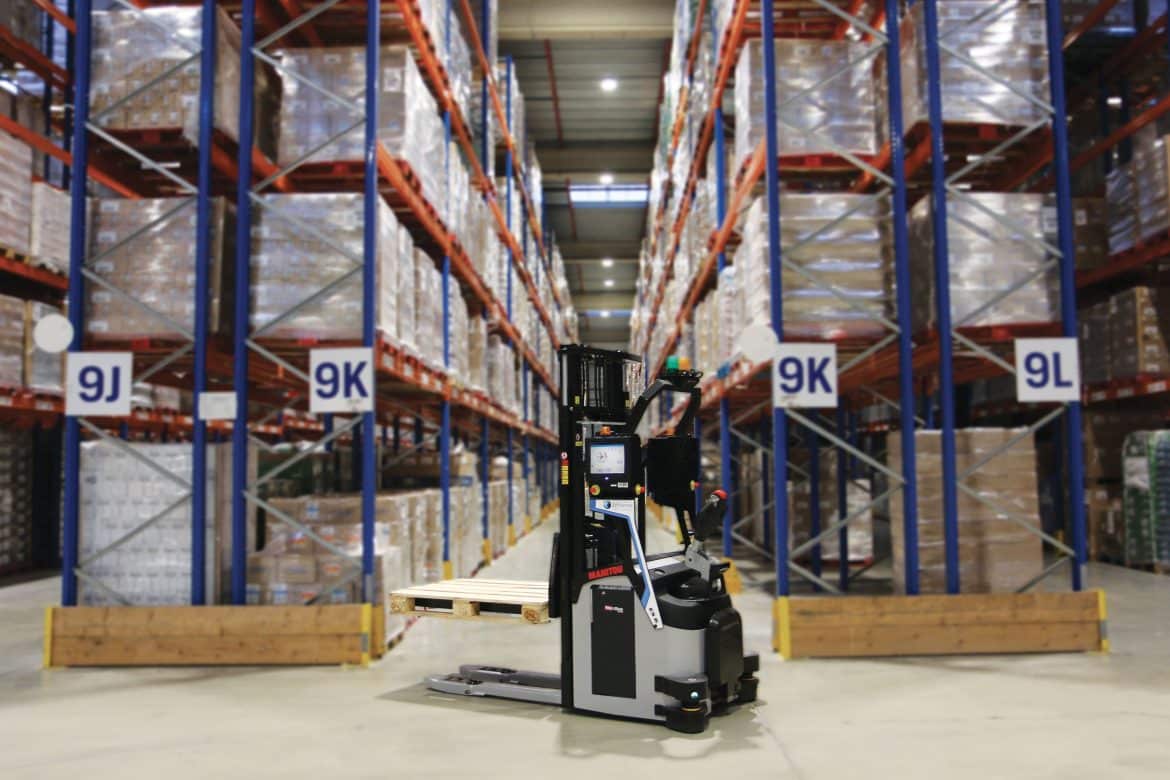 Fleet of 21 EffiBOT-P deployed at Rhenus Logistics for customer Bjorg